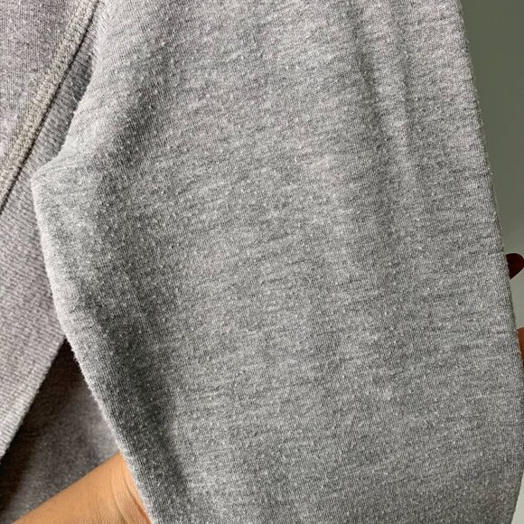 Athleta Girl Kids Gray Sweatshirt Top Long Sleeve Size Large 12 Years - Picture 9 of 13